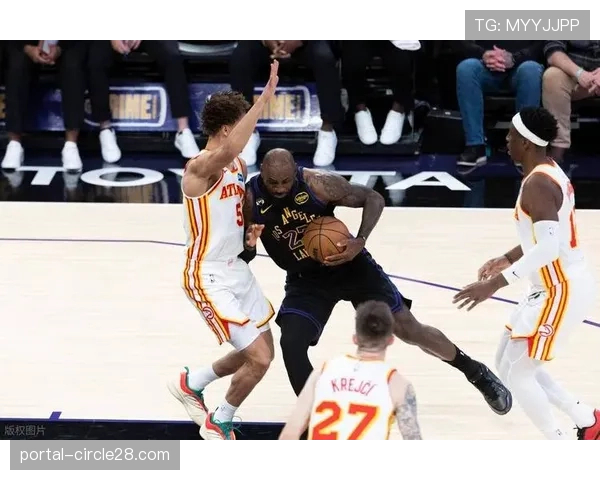 前瞻：独行侠迎战鹈鹕，东契奇与麦科勒姆的持球投三分效率对决